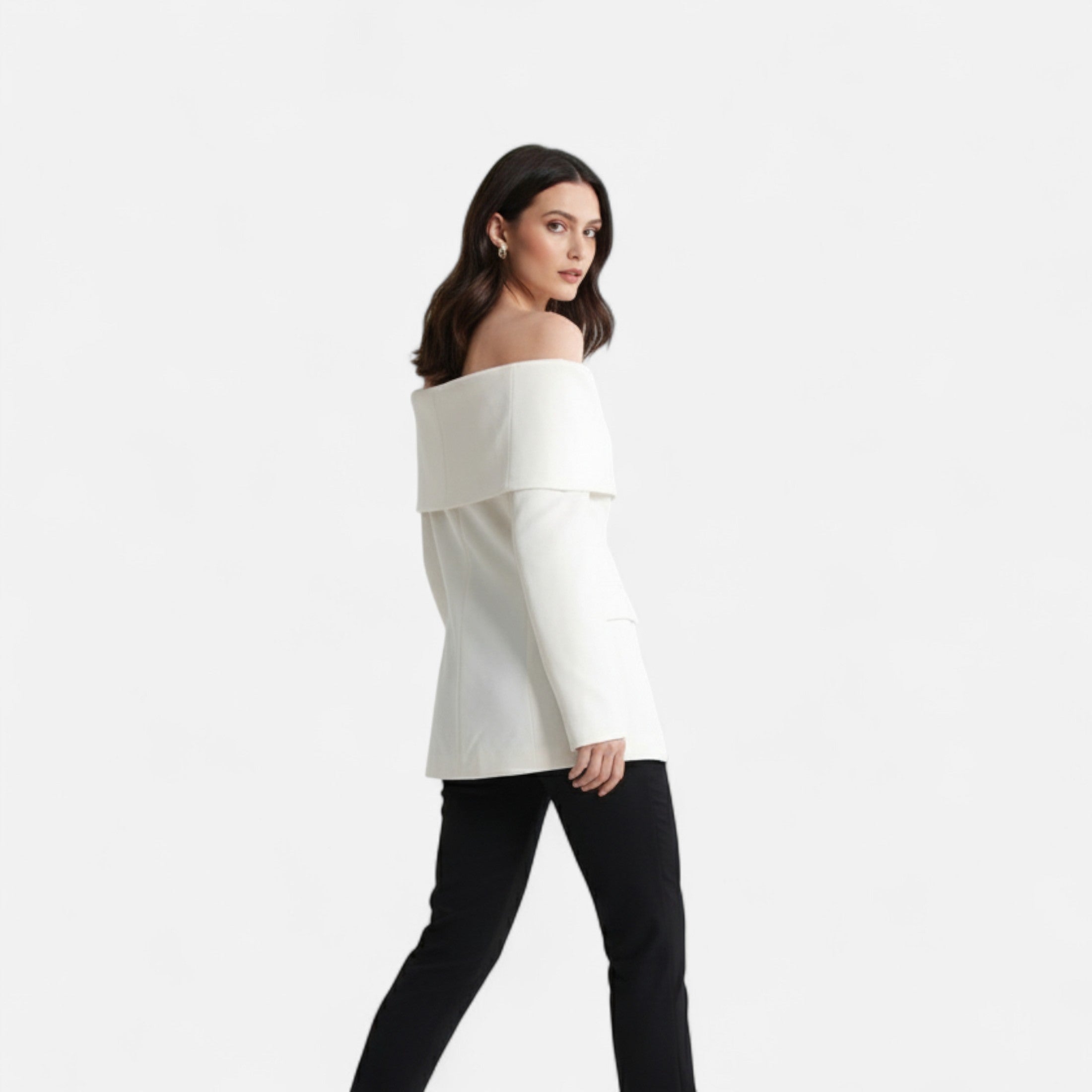 Women’s Off-Shoulder Long Sleeve Suit Coat – Buttoned Structured Design