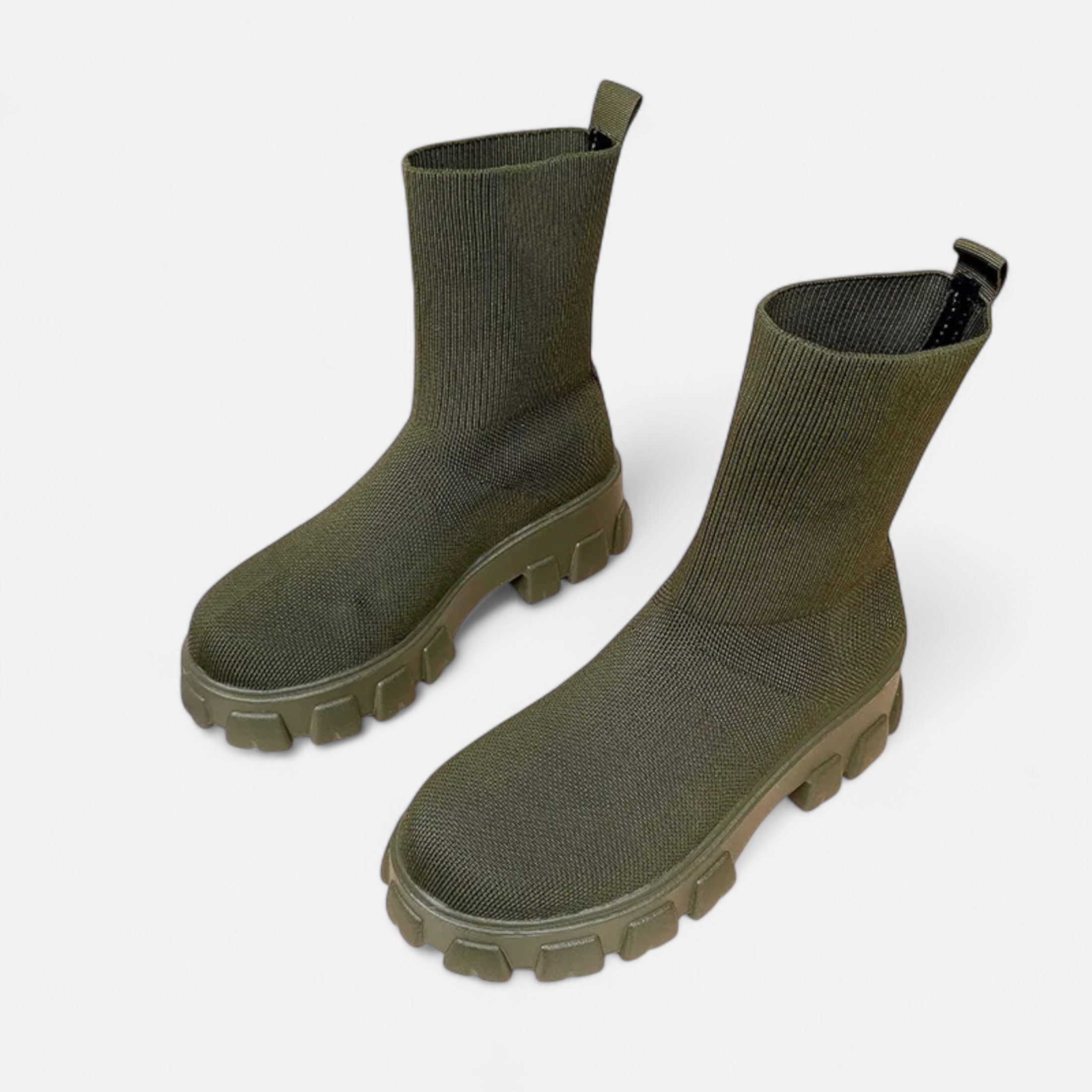 Women’s Mid-Tube Square-Heel Boots