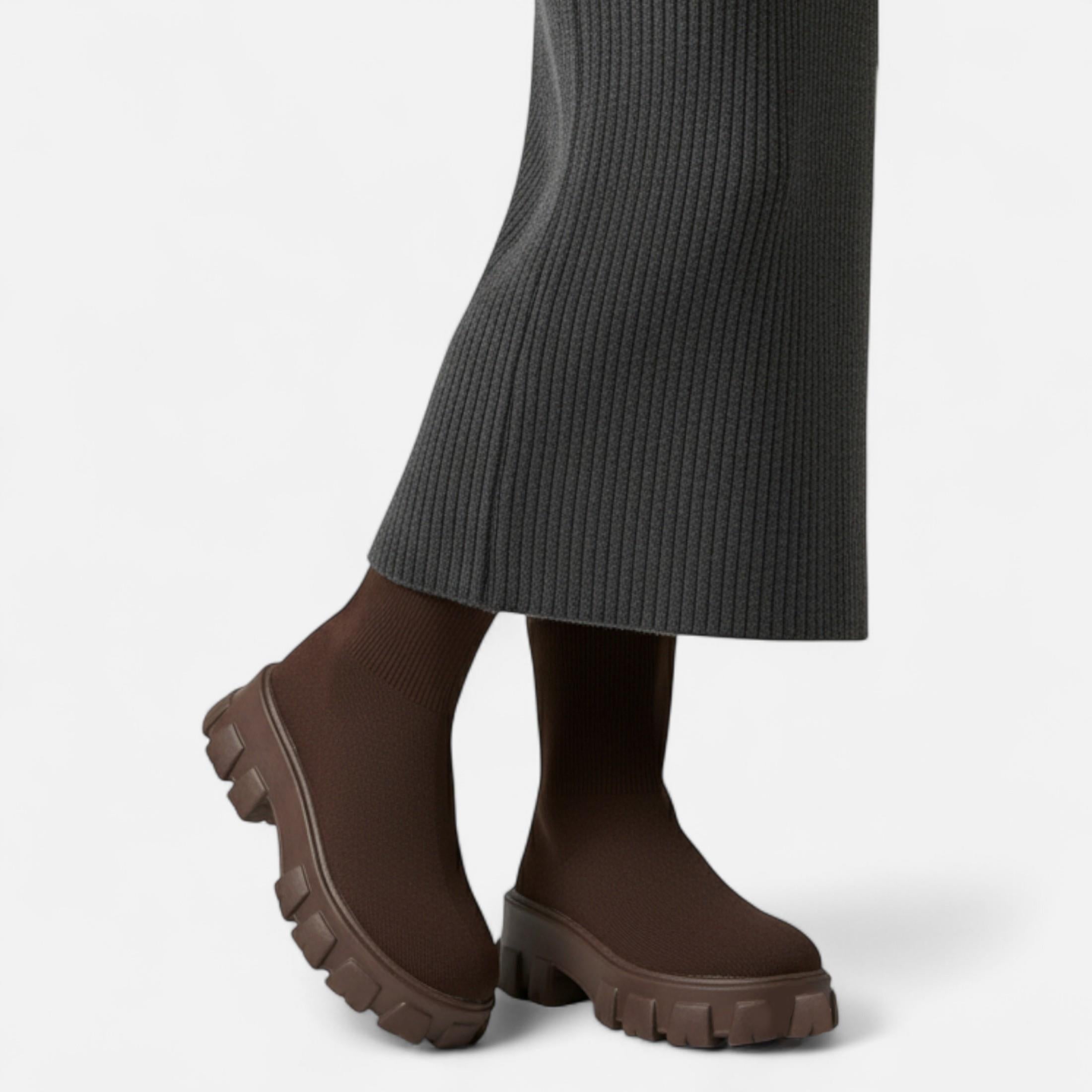 Women’s Mid-Tube Square-Heel Boots